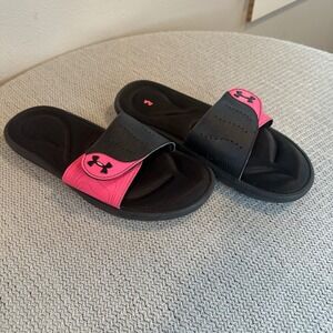 Under Armour Ignite VI Slides Womens 9 Sandals Black Pink Memory Foam Sporty 4D